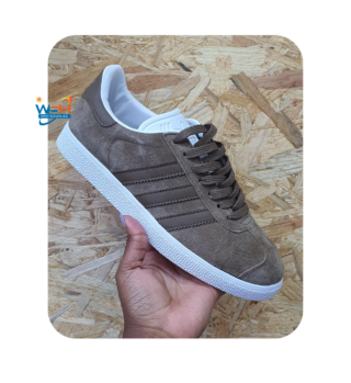 UrbanStride Classic Black Sneaker