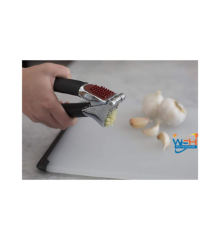 OXO Good Grips Garlic Press, Black