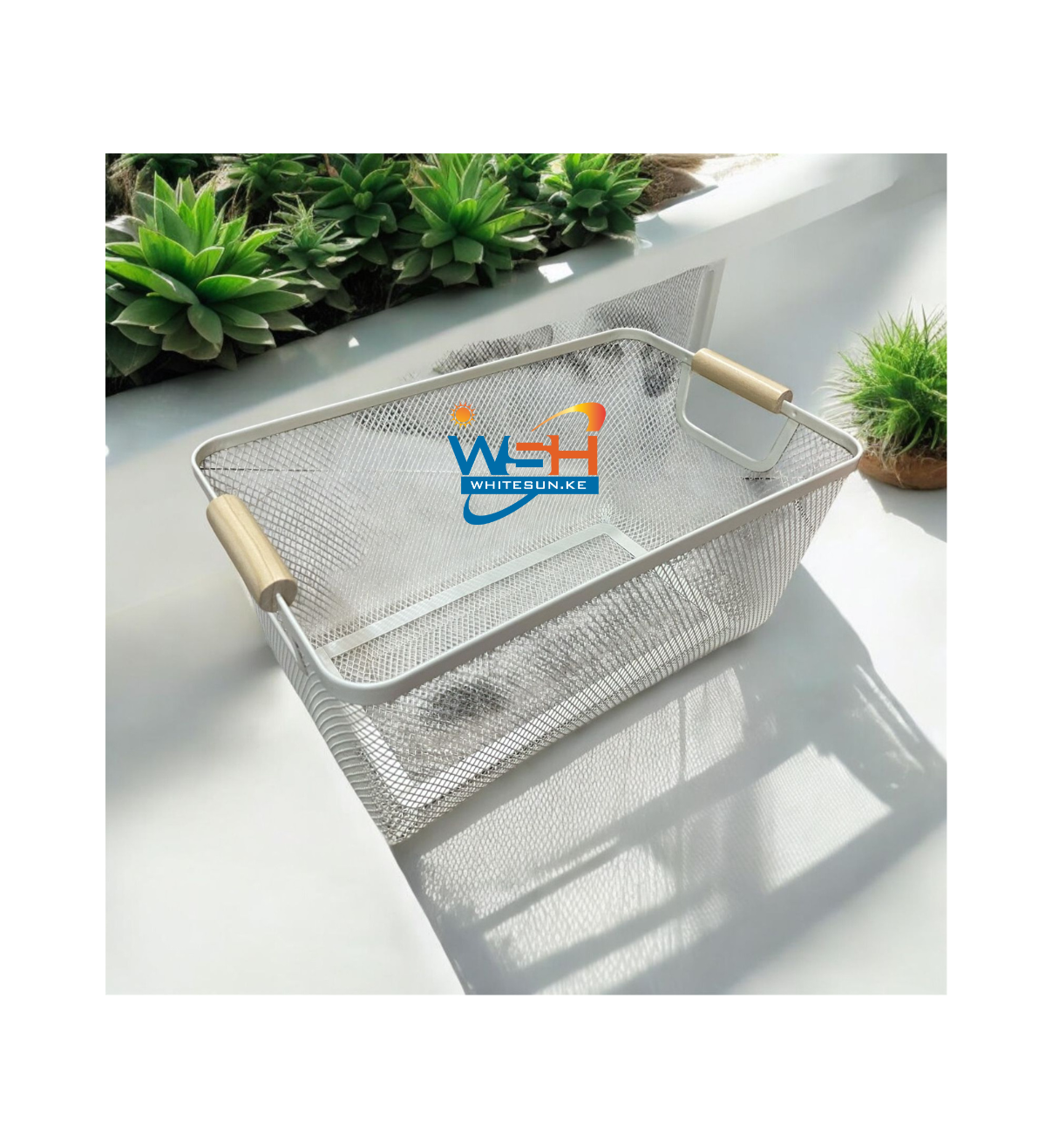 Metallic Mesh Storage/fruit basket with Wooden handles