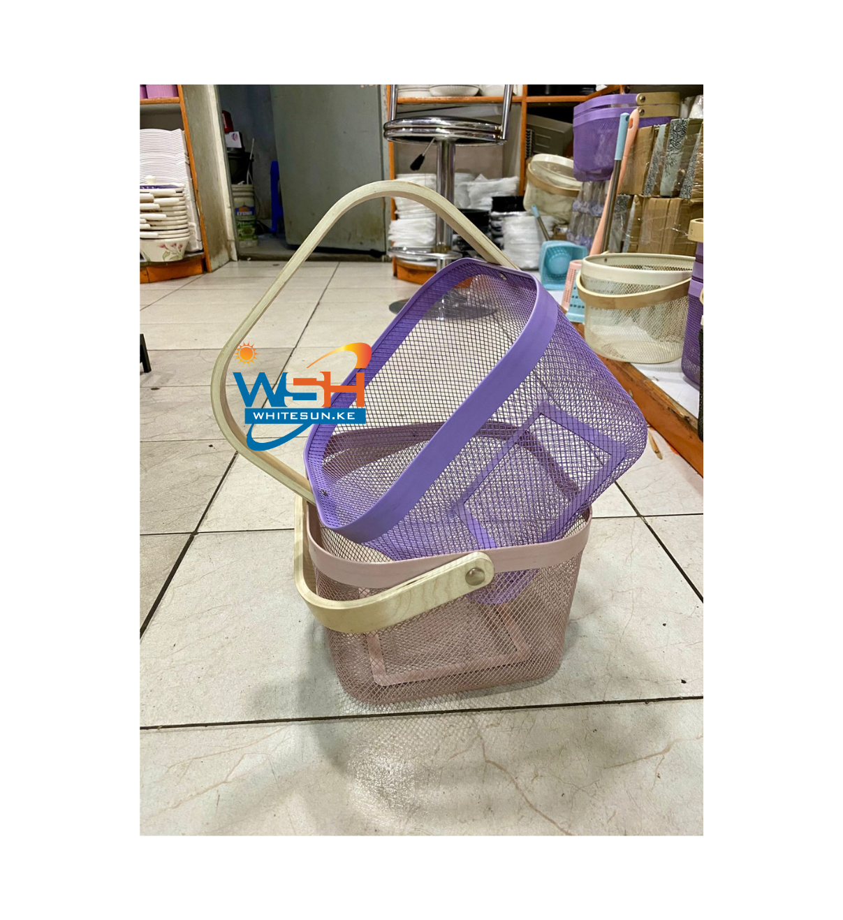 Metallic Mesh Storage/fruit basket with Wooden handles