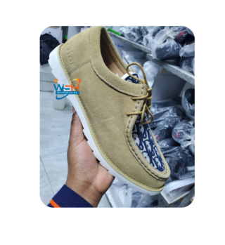 Casual Shoe with White Sole