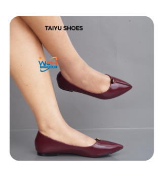 Pointed-Toe Flats