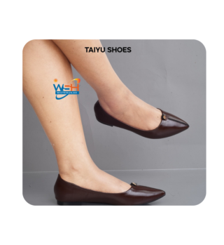 Pointed-Toe Flats