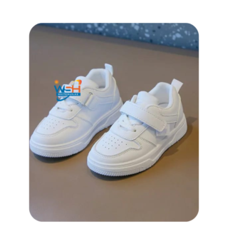 Kid's elegant sneakers