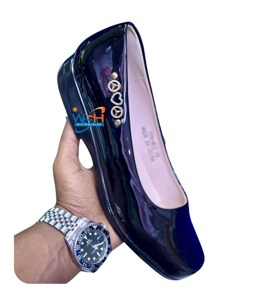 Black Patent Leather Flat Shoes - Image 7