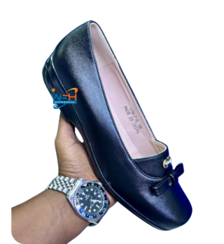 Black Patent Leather Flat Shoes