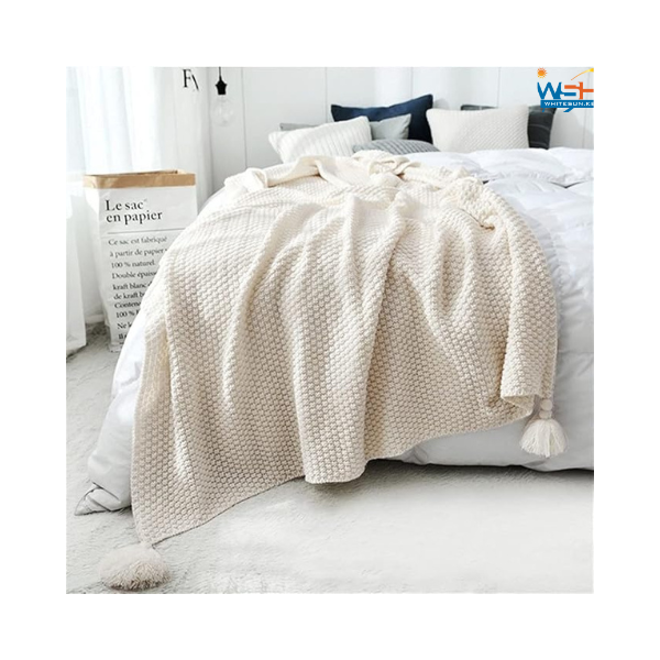 Knitted Sofa Blanket, Soft Blanket, Solid Color Sofa Towel with Tassel, Office Nap Shawl, Leisure-White.