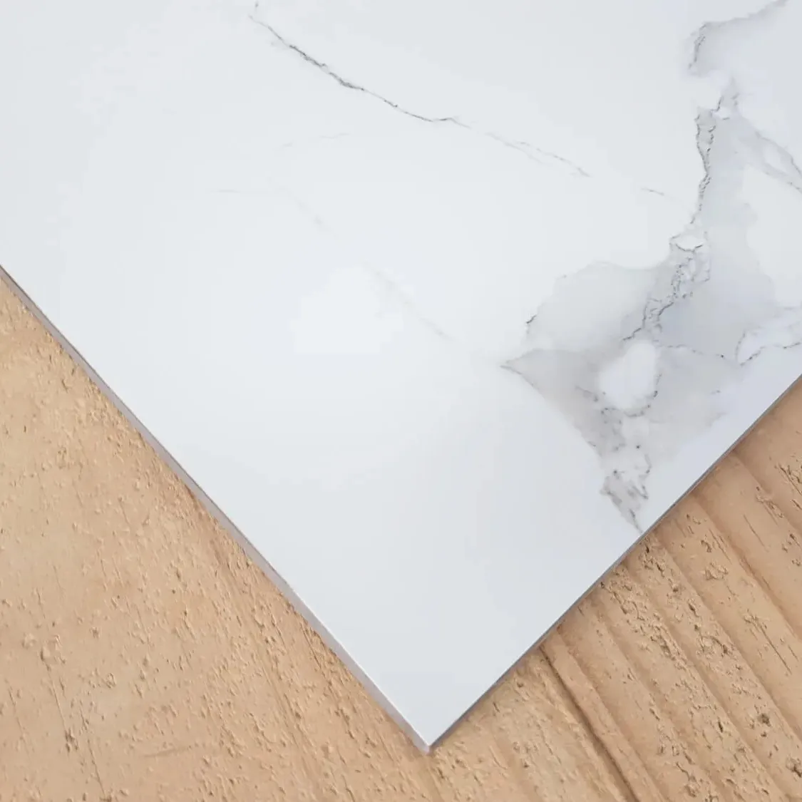 Stratus White Marble Look Polished Porcelain Floor Tile - 600 x 600mm - Image 4