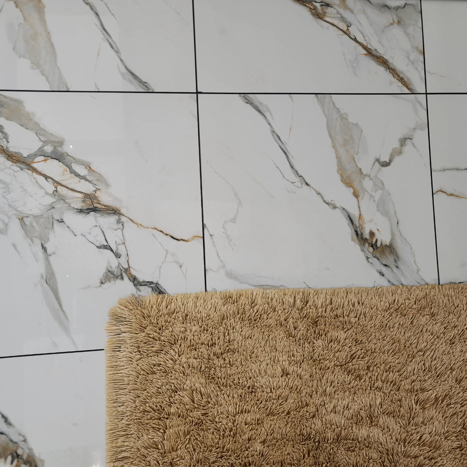 Aurum Blend White Marble Look Shiny Porcelain Floor Tile - 600 x 600mm