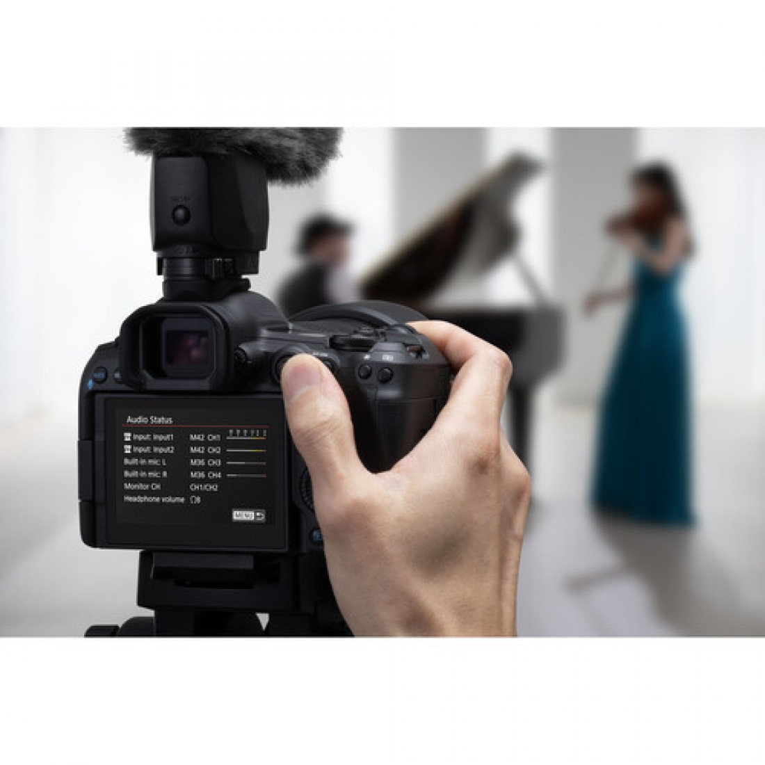 Canon EOS R5 Mark II Mirrorless Camera - Image 8