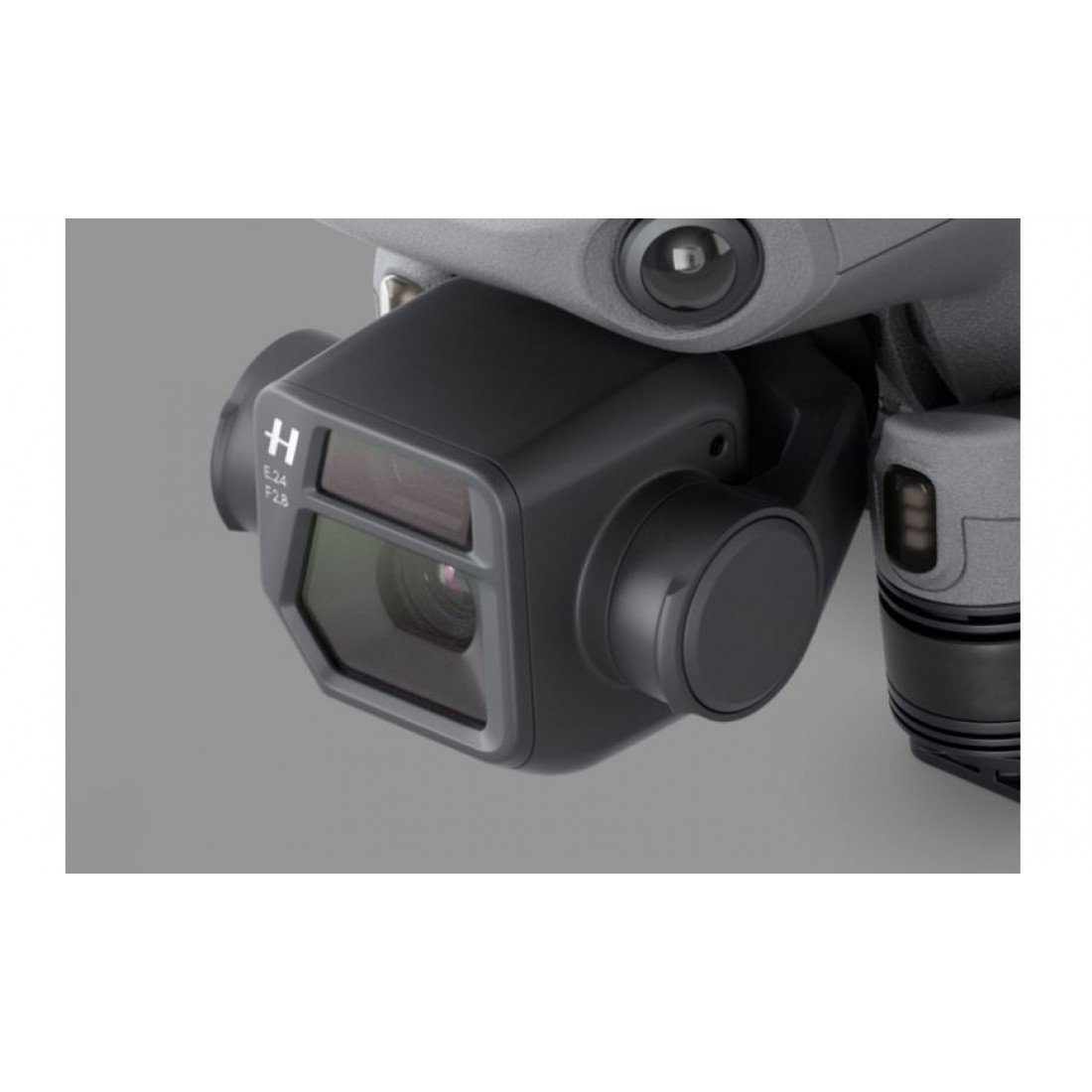 DJI MAVIC 3 CINE Premium Combo Quadcopter Drone Kit - Image 4