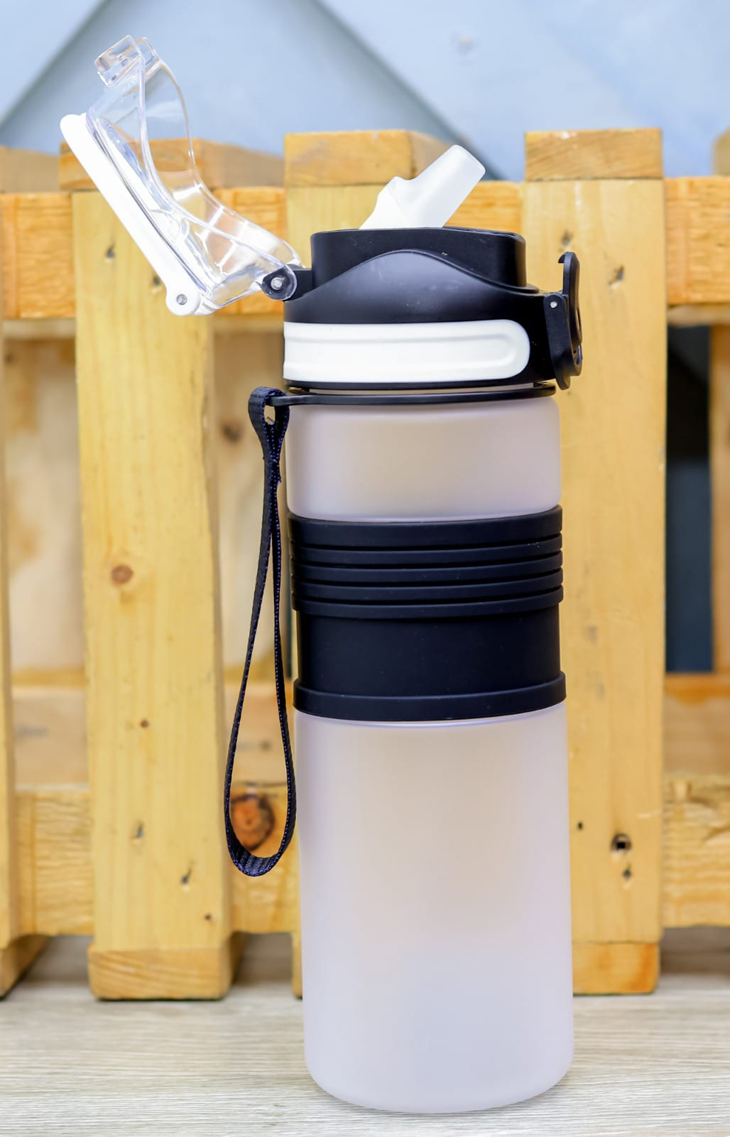 Whitesun Plastic Bottle 04 - Image 5