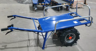Electric Wheelbarrow Metal, Rechargable 100w, Load Capacity-500kg, 1*62M Material:Iron Battery: 48V 12AH Motor power: 1000W Drive wheel: 4.00-8 Load capacity: 500 kg Loading surface dimensions: 1 * 0.62m