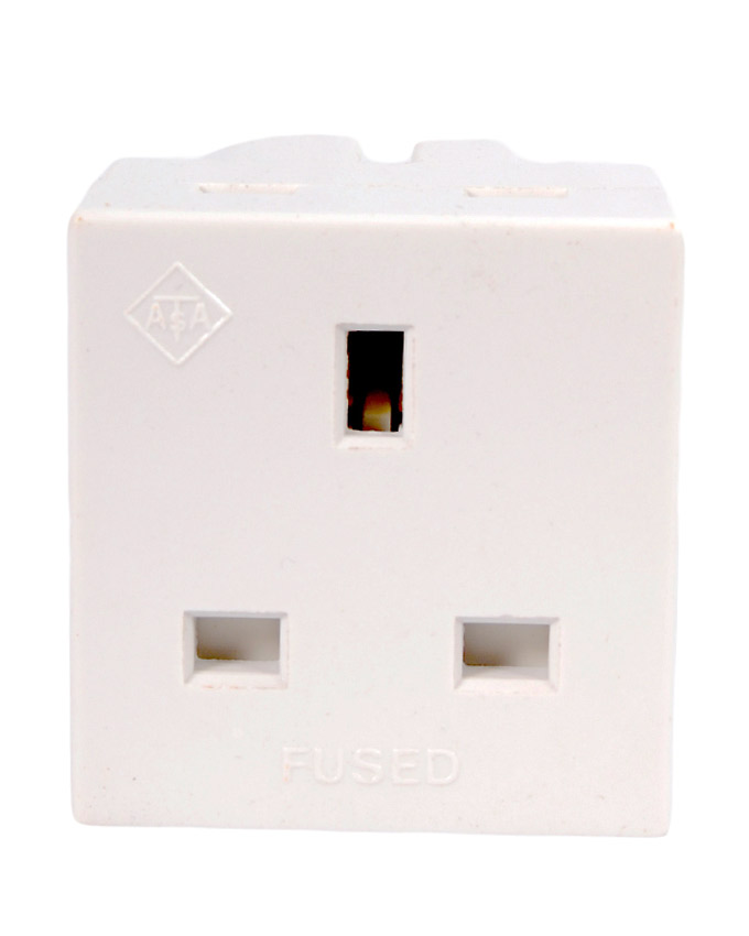 Multi plug With Fused 2 Way Deta - Image 3