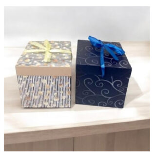 Paper Gift Box 22*22*22cm, 2 Designs