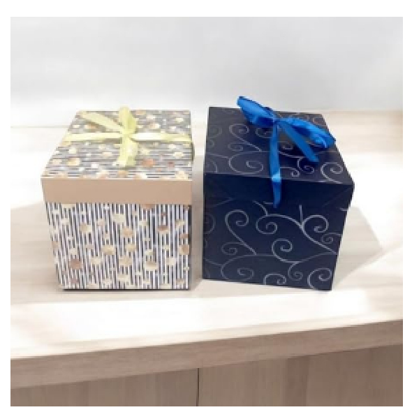 Paper Gift Box 22*22*22cm, 2 Designs